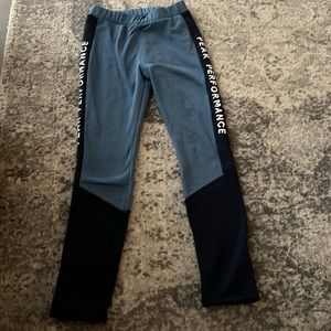 Peak performance thermal 150 size youth (large)